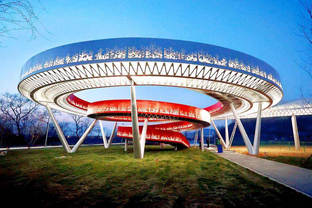 給“冬奧之環(huán)”披上彩裝