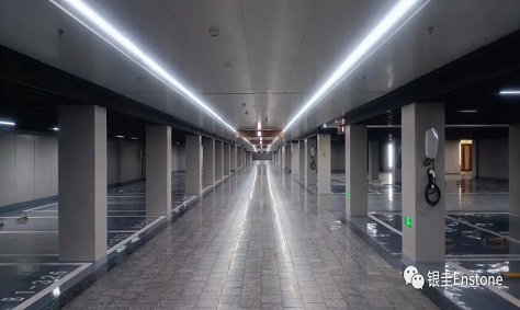 寧波江山萬(wàn)里地下停車(chē)場(chǎng)內(nèi)墻裝飾項(xiàng)目